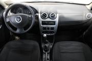 Серебряный Renault Sandero Stepway 1.6 MT (84 л.с.) 2014 фото 8