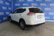 белый Nissan X-Trail 2.5 CVT (171 л.с.) 4WD 2018 фото 2