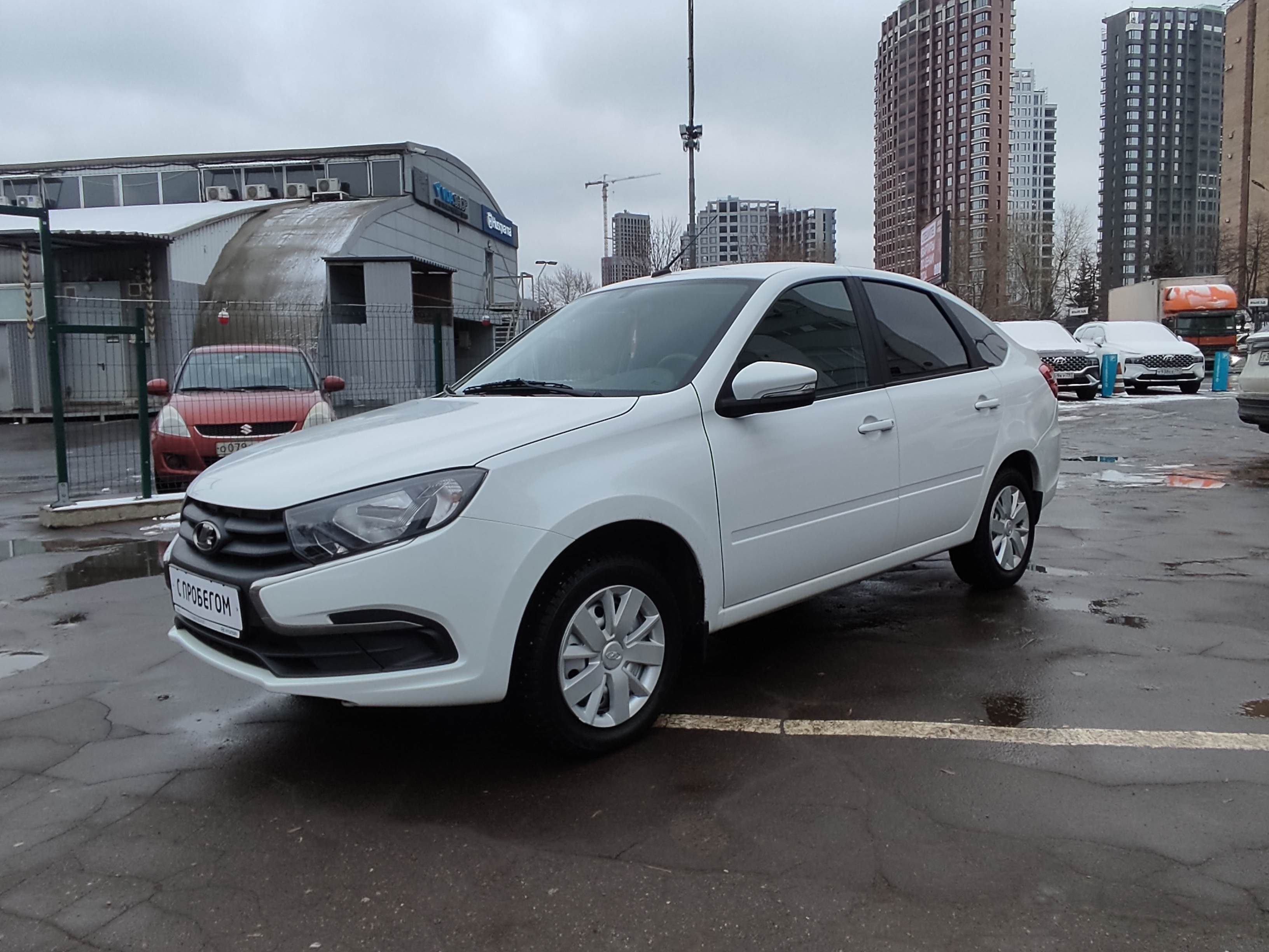 белый Lada (ВАЗ) Granta 1.6 MT (90 л.с.) 2023