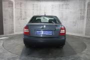 Серый Skoda Octavia 1.6 MT (102 л.с.) 2008 фото 6
