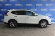 белый Nissan X-Trail 2.5 CVT (171 л.с.) 4WD 2018 фото 7