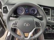 белый Hyundai Tucson 2.0 AT (150 л.с.) 2017 фото 15