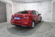 Красный Hyundai Solaris 1.6 MT (123 л.с.) 2019 фото 5