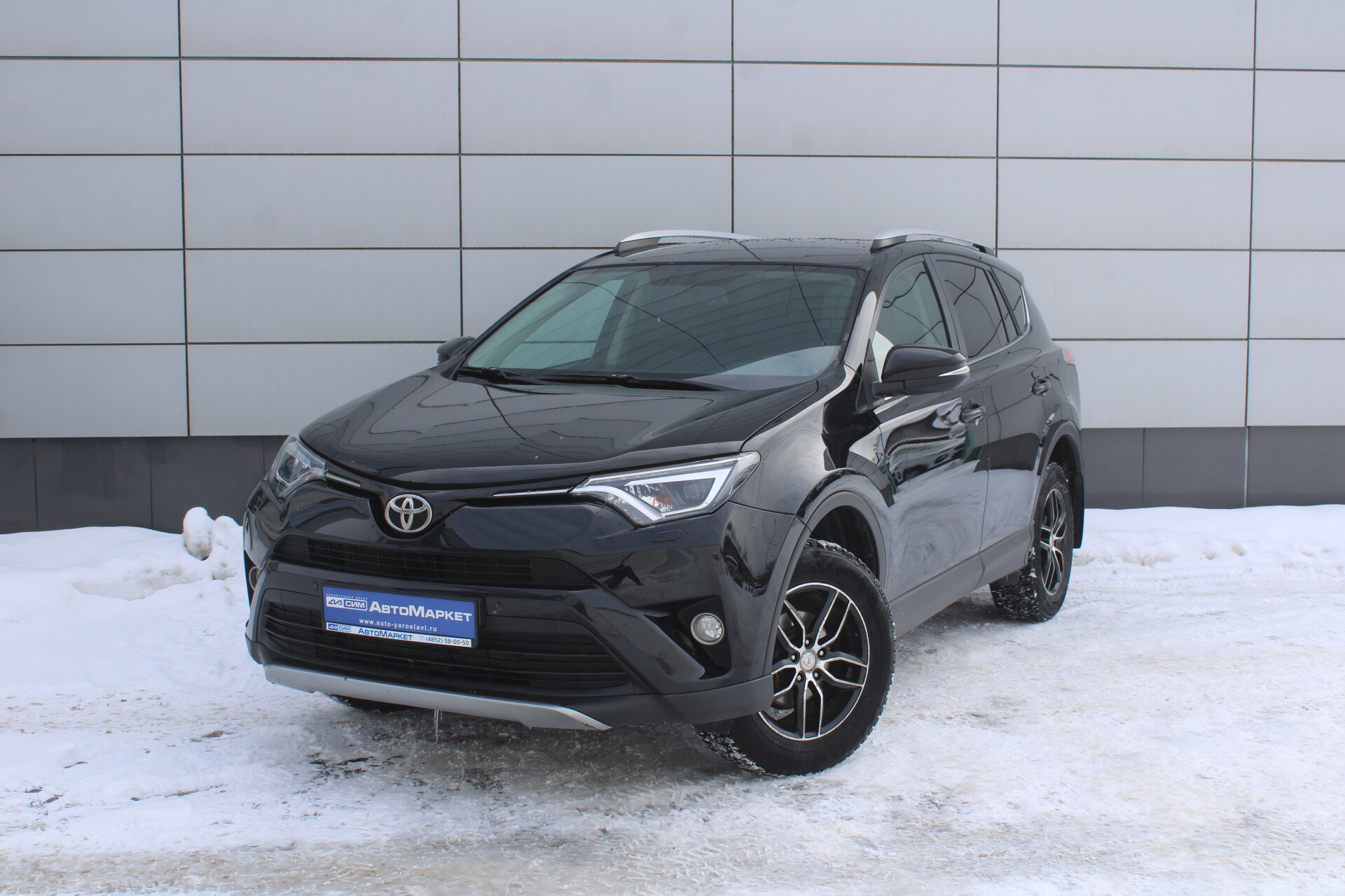 Черный Toyota RAV4 2.0 CVT (146 л.с.) 4WD 2017