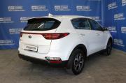 белый Kia Sportage 2.0 AT (150 л.с.) 2019 фото 3