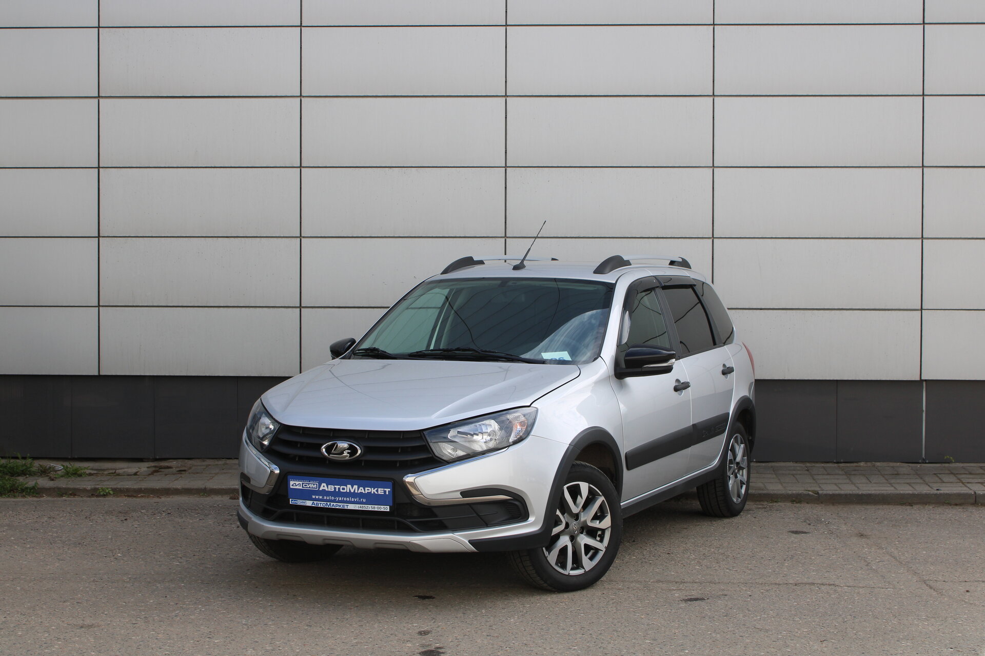 Серебряный Lada (ВАЗ) Granta 1.6 MT (106 л.с.) 2023