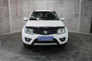 Белый Suzuki Grand Vitara 2.0 MT (140 л.с.) 4WD 2012 фото 1