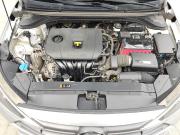 серебряный Hyundai Elantra 2.0 AT (150 л.с.) 2018 фото 7