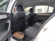 белый Skoda Octavia 1.2 MT (105 л.с.) 2013 фото 10