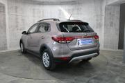 Коричневый Kia Rio X-Line 1.6 MT (123 л.с.) 2018 фото 7