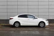 Белый Kia Rio 1.6 AT (123 л.с.) 2018 фото 4