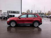 Красный Volkswagen Tiguan 1.4 AMT (150 л.с.) 4WD 2022 фото 7