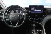 белый Toyota Camry 2.5 AT (200 л.с.) 2021 фото 21