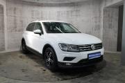 Белый Volkswagen Tiguan 2.0 AMT (180 л.с.) 4WD 2017 фото 2