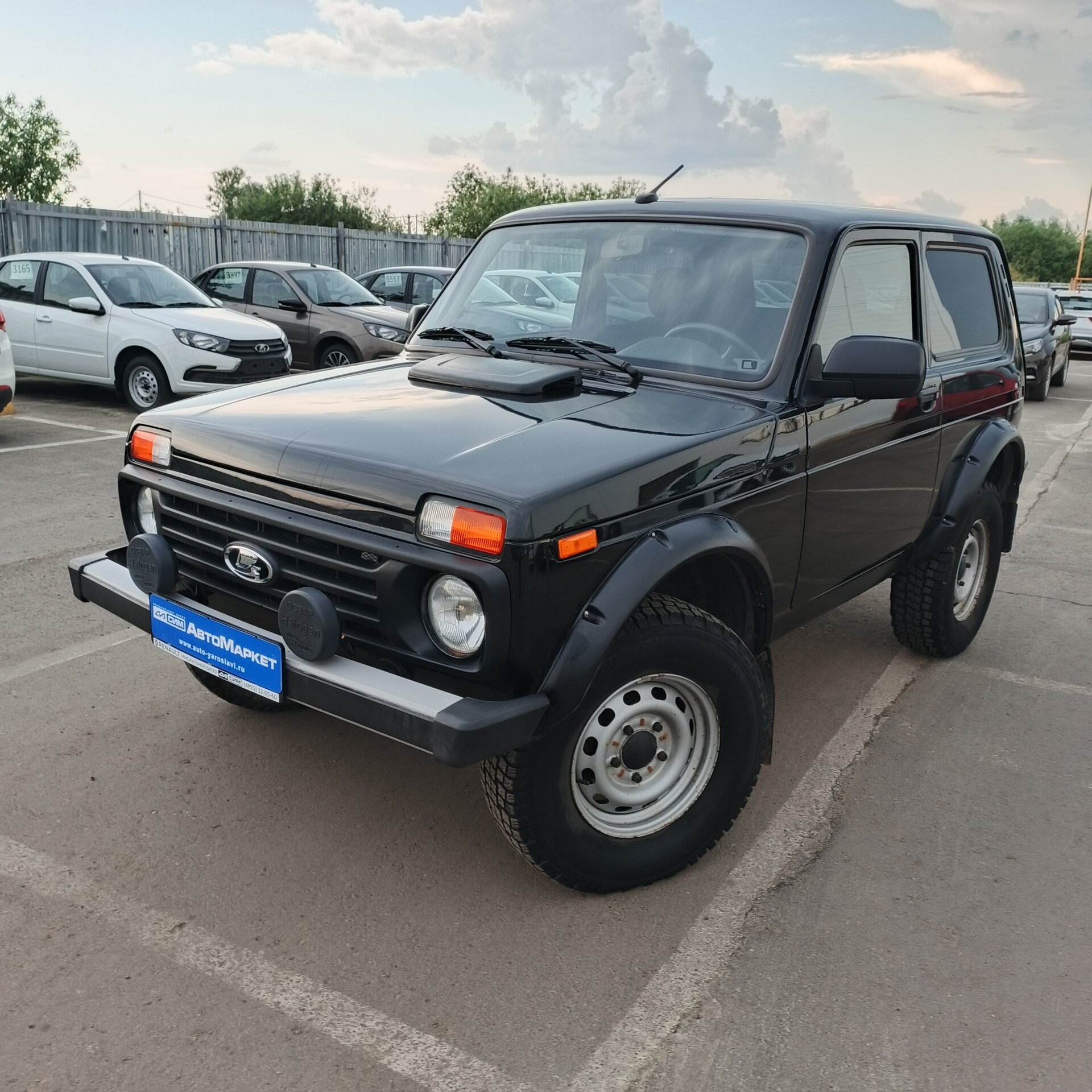Черный Lada (ВАЗ) 2121 (4x4) 1.7 MT (83 л.с.) 4WD 2020