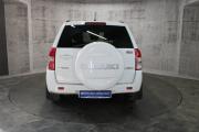 Белый Suzuki Grand Vitara 2.0 MT (140 л.с.) 4WD 2012 фото 6
