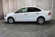 Белый Volkswagen Polo 1.6 MT (110 л.с.) 2017 фото 4