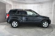Черный Suzuki Grand Vitara 2.4 AT (169 л.с.) 4WD 2009 фото 3