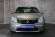 Бежевый Renault Sandero 1.6 MT (103 л.с.) 2010 фото 1