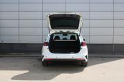 Белый Kia Ceed 1.6 AT (128 л.с.) 2020 фото 12
