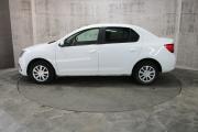 Белый Renault Logan 1.6 MT (113 л.с.) 2020 фото 4