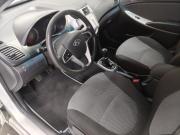 Серебряный Hyundai Solaris 1.6 MT (123 л.с.) 2011 фото 9
