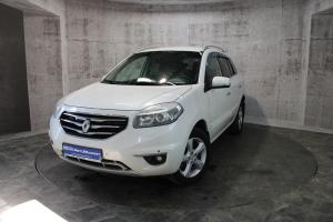 Белый Renault Koleos 2.5 CVT (171 л.с.) 4WD 2012