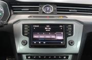 серебряный Volkswagen Passat Alltrack 2.0 AMT (220 л.с.) 4WD 2016 фото 20