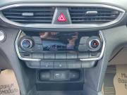 белый Hyundai Santa Fe 2.2d AT (200 л.с.) 4WD 2019 фото 22