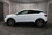 Белый Geely Coolray 1.5 AMT (150 л.с.) 2021 фото 4