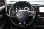 белый Mitsubishi Outlander 2.0 CVT (146 л.с.) 2021 фото 22