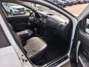 Белый Renault Logan 1.6 MT (82 л.с.) 2014 фото 3