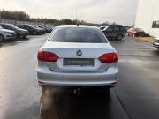 Серый Volkswagen Jetta 1.4 MT (150 л.с.) 2011 фото 6