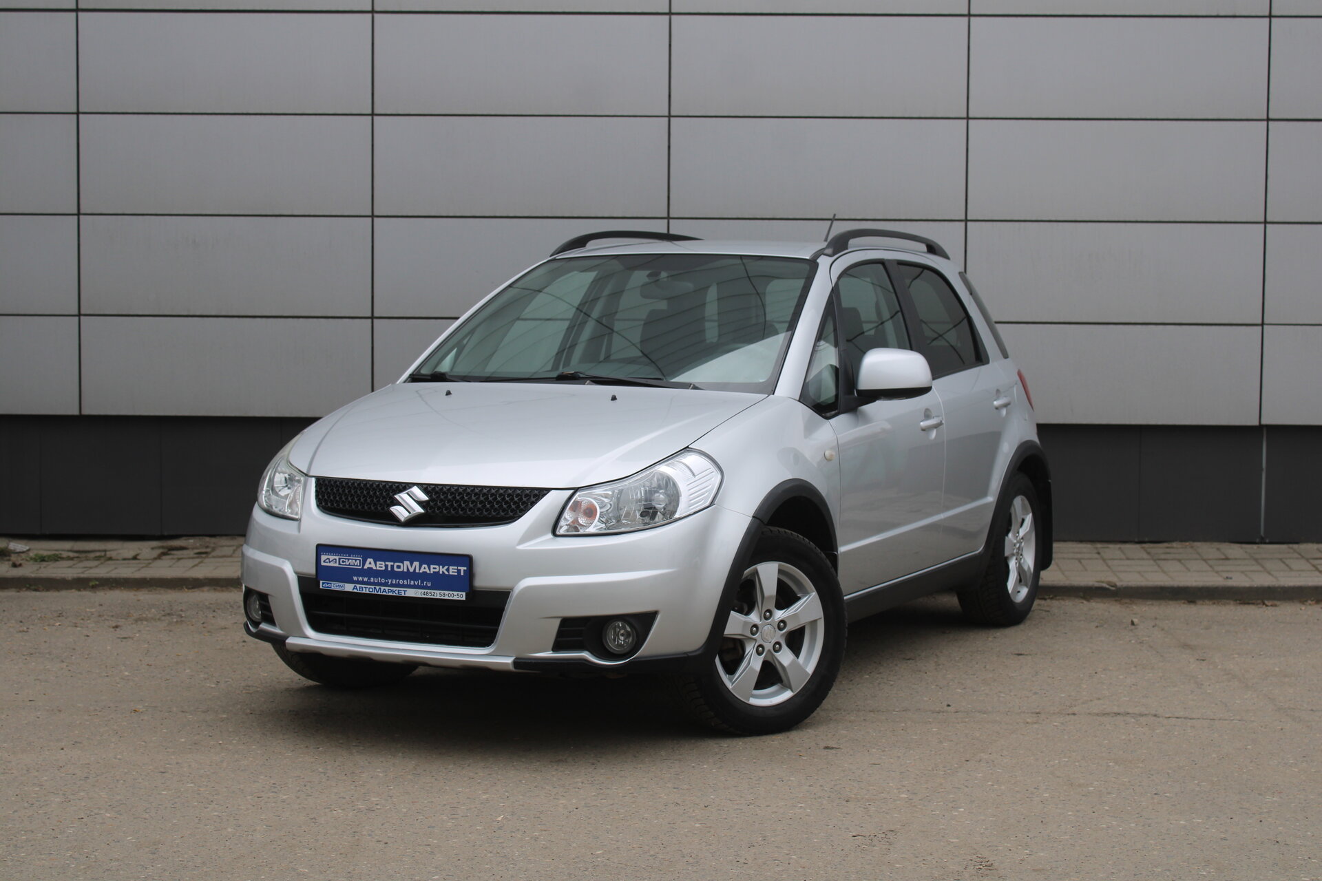 Серебряный Suzuki SX4 1.6 AT (112 л.с.) 2010