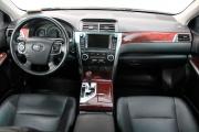 Черный Toyota Camry 2.5 AT (181 л.с.) 2013 фото 8