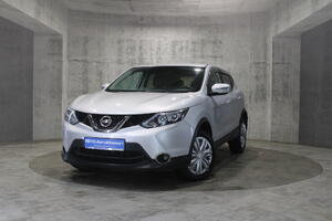 Серебряный Nissan Qashqai 2.0 CVT (144 л.с.) 2018