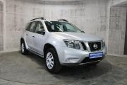 Серебряный Nissan Terrano 1.6 MT (114 л.с.) 4WD 2018 фото 2