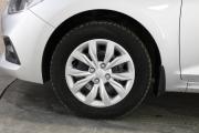 Серебряный Hyundai Solaris 1.6 AT (123 л.с.) 2019 фото 13