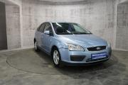 Синий Ford Focus 1.6 MT (100 л.с.) 2007 фото 2