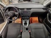 белый Skoda Octavia 1.2 MT (105 л.с.) 2013 фото 4