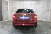 Красный Ford Focus 2.0 AT (145 л.с.) 2008 фото 6