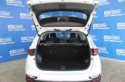 белый Kia Sportage 2.0 AT (150 л.с.) 2019 фото 9