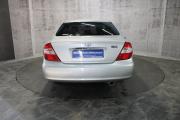 Бежевый Toyota Camry 2.4 MT (152 л.с.) 2004 фото 6