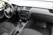 Белый Skoda Octavia 1.6 AT (110 л.с.) 2019 фото 10