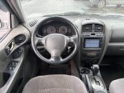 Серый Hyundai Santa Fe 2.7 AT (173 л.с.) 4WD 2002 фото 9