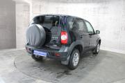 Черный Chevrolet Niva 1.7 MT (80 л.с.) 4WD 2018 фото 5