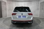 Серый Volkswagen Tiguan 2.0 AMT (180 л.с.) 4WD 2021 фото 6