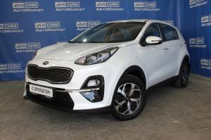 белый Kia Sportage, IV Рестайлинг 2.0 AT (150 л.с.) 2019