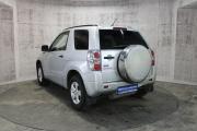 Серебряный Suzuki Grand Vitara 1.6 MT (106 л.с.) 4WD 2006 фото 7