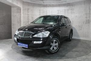 Черный SsangYong Kyron 2.0d MT (141 л.с.) 4WD 2011
